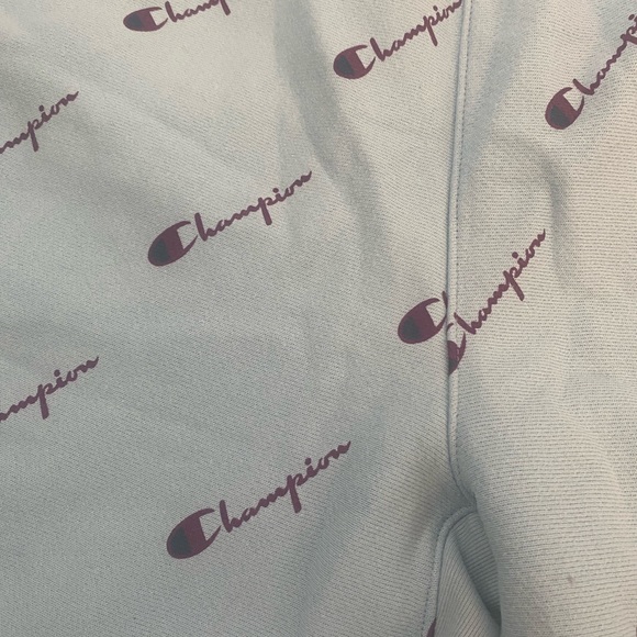 Champion shorts size large - Picture 2 of 2